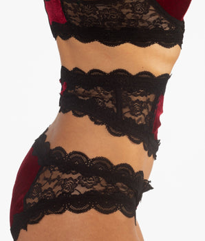 Knotty I Vant You Velvet Corset