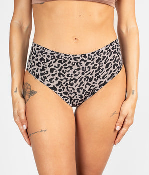 Knotty Seamless Leopard Bikini